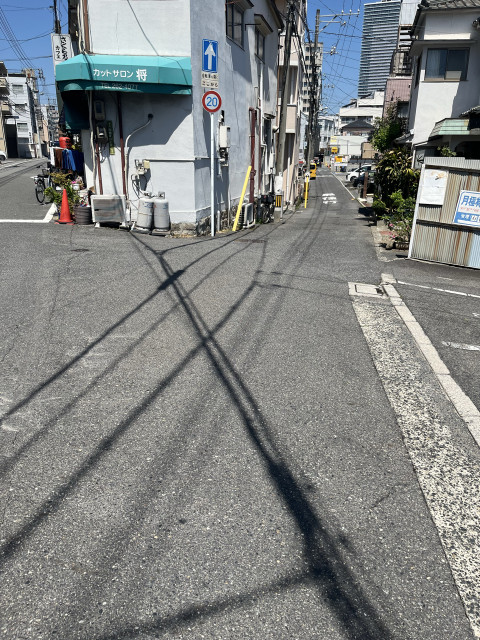 西蟹屋（マツダスタジアム徒歩2分）の駐車場写真