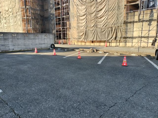 信栄商事駐車場の駐車場写真