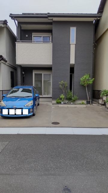 広島県福山市西深津町2-10-15の駐車場写真