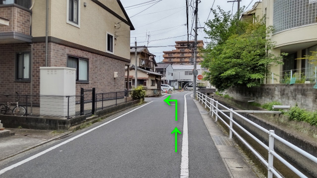 広島県福山市西深津町2-10-15の駐車場写真