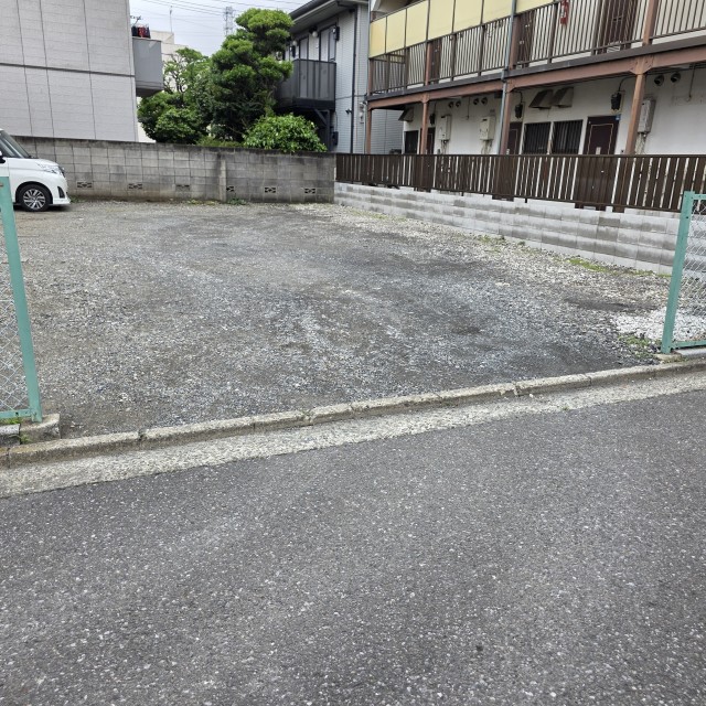 吉祥寺駅南町4-5-1駐車場の駐車場写真