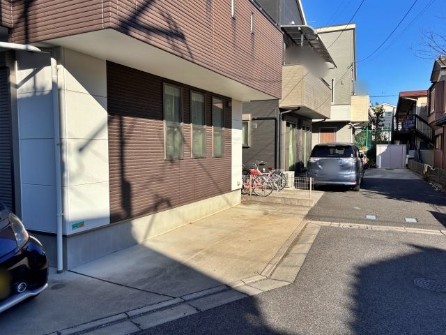 [e83ad]本木東町29 個宅アキッパ駐車場の駐車場写真