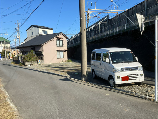 北脇自治会館の近くの駐車場写真