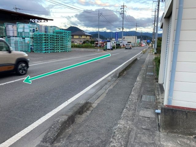 真島町川合249-1駐車場の駐車場写真