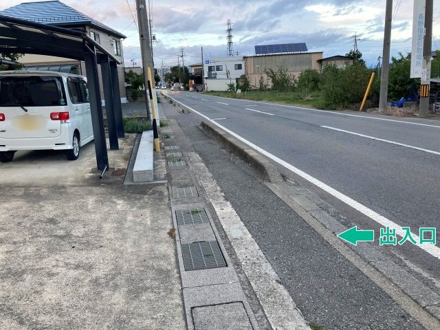 真島町川合249-1駐車場の駐車場写真