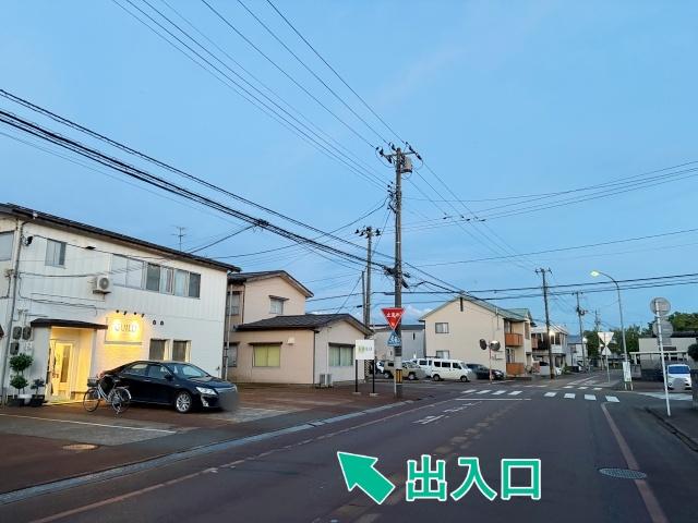 三ツ郷屋1-10-5駐車場の駐車場写真