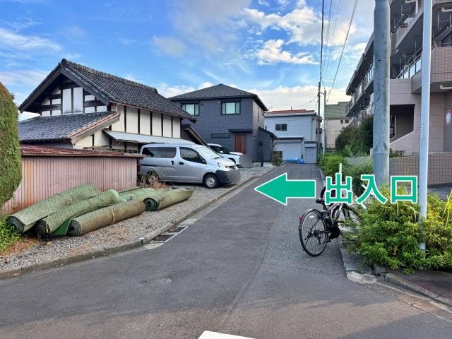 【西側】赤塚7丁目18-30 月極☆アキッパ駐車場の駐車場写真