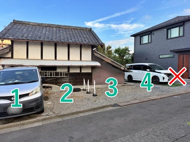【西側】赤塚7丁目18-30 月極☆アキッパ駐車場の駐車場写真