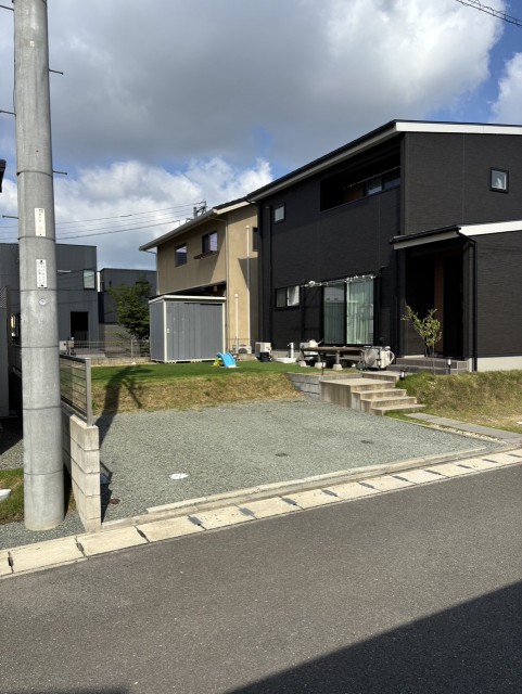 小山7丁目1-101駐車場の駐車場写真
