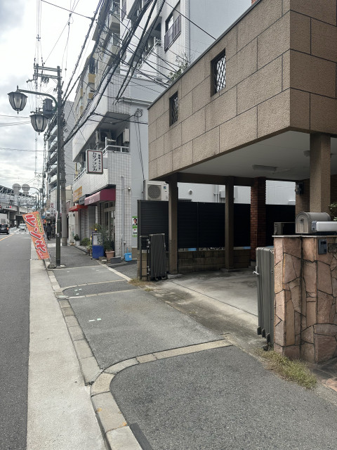 鶴ケ丘駅前駐車場の駐車場写真