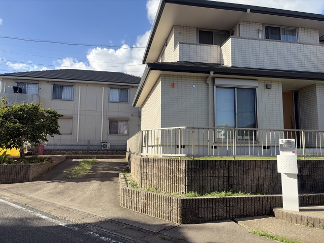 愛知県刈谷市泉田町の駐車場写真