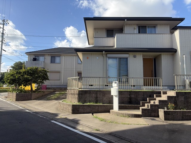 愛知県刈谷市泉田町の駐車場写真