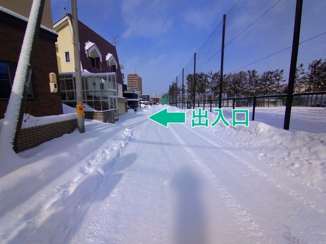 豊平区平岸5条7丁目5-12駐車場の駐車場写真