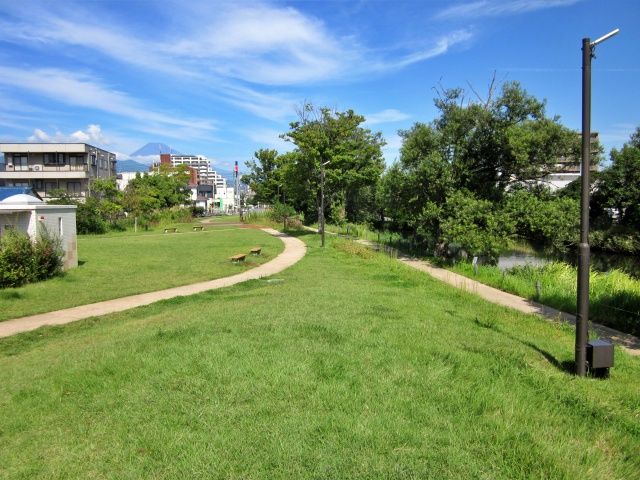 高村園駐車場の駐車場写真