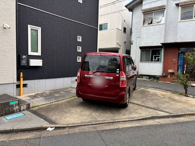 [ebe74]本木2丁目◯個宅アキッパ駐車場の駐車場写真