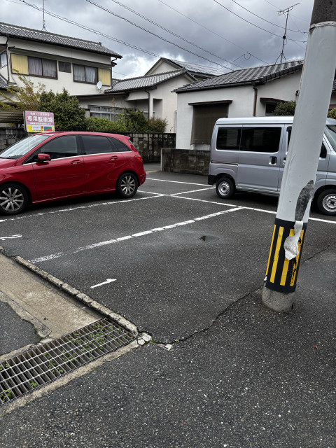 和田🅿️6番　ワンボックスまで🉑全8台の駐車場写真