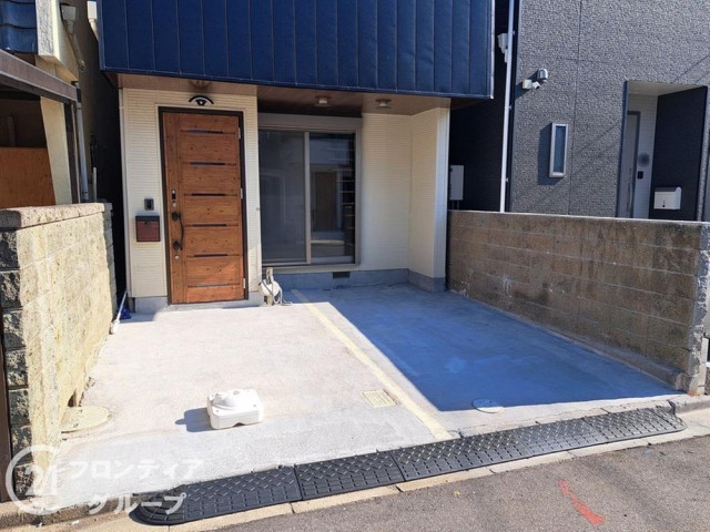 福万寺町3丁目14-31駐車場の駐車場写真