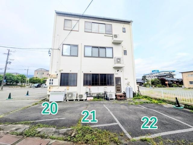 【諏訪湖の花火】8/15アキッパ vivid臨時駐車場[B]軽専用の駐車場写真