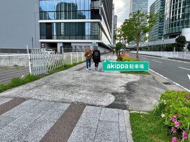 横浜グランゲート【機械式/全高155cm以下/平日のみ：8:00～21:00】の駐車場写真