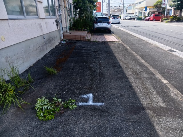 商工センター4-14-23駐車場の駐車場写真