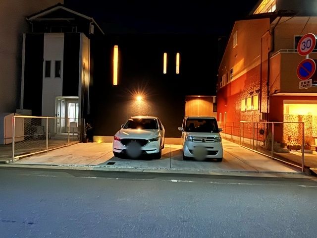 [efa4e]扇町3-8 個宅駐車場の駐車場写真