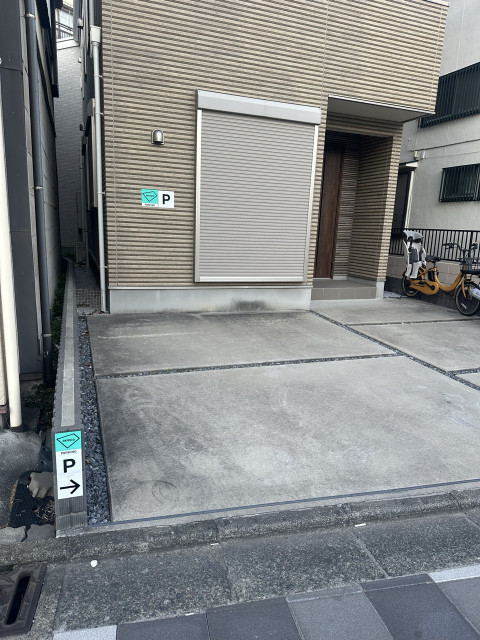 君ヶ崎交差点　駐車場　左側②の駐車場写真