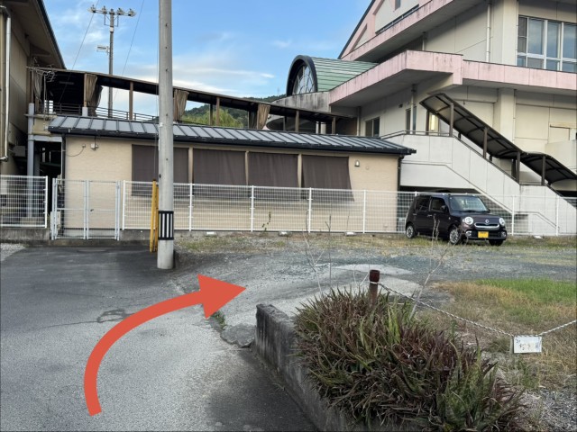 八幡浜江戸岡1丁目　10番の駐車場写真