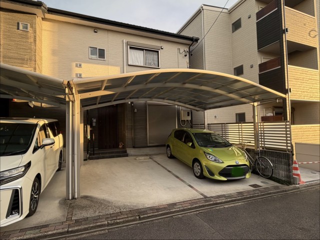 [f0a66]クロコくんホール徒歩12分　柵下町4丁目 個宅駐車場の駐車場写真