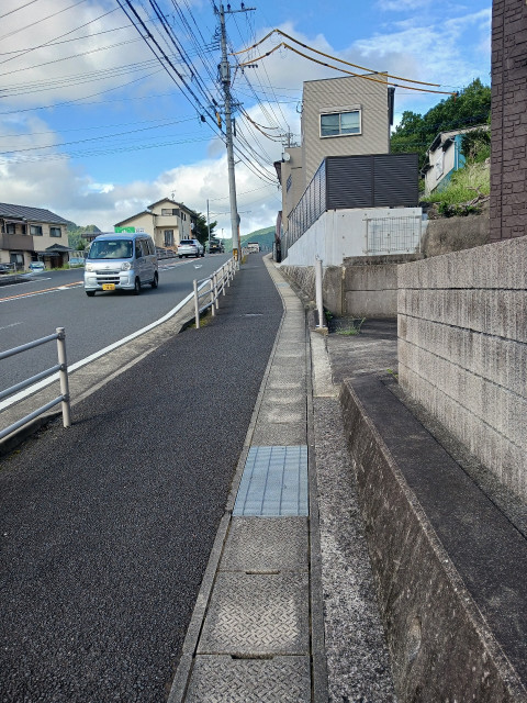 長与駅近く平起き駐車場の駐車場写真