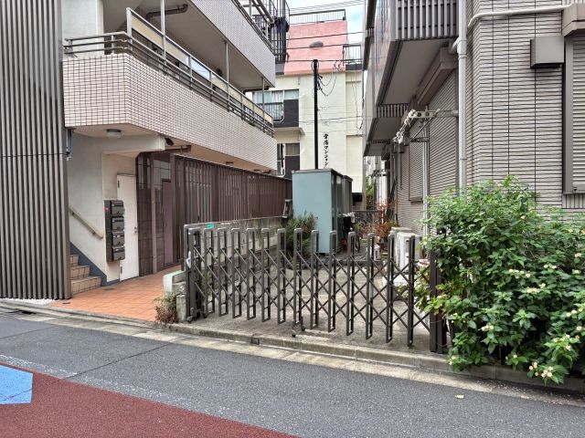 駐車場写真2