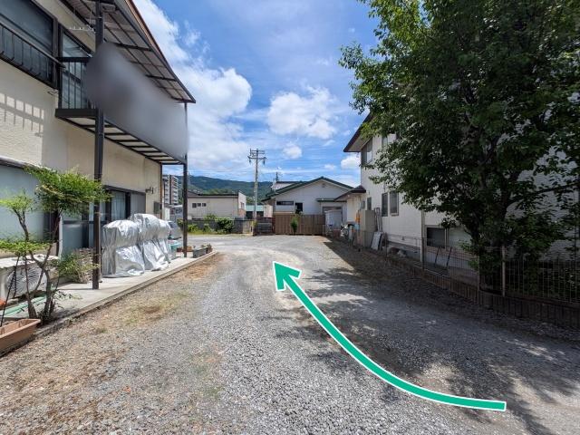【諏訪湖の花火】8/15 akippa 諏訪市湖岸通り5丁目15駐車場Ⓐ大型車ワンボックス不可の駐車場写真