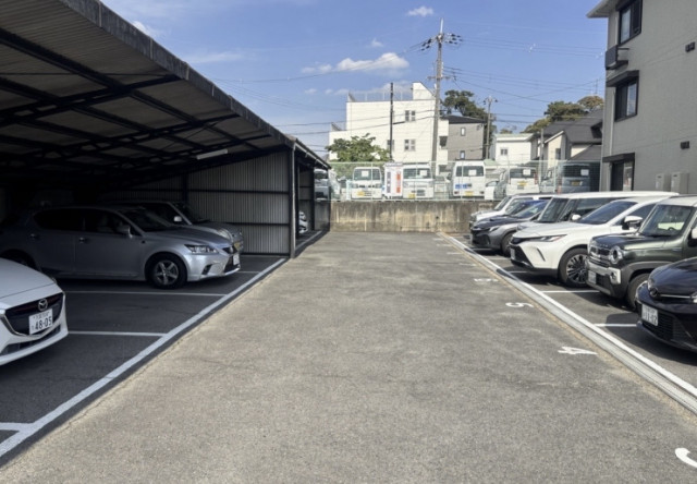 北の山第3駐車場(屋根あり)の駐車場写真