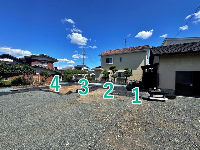 御代志1656-24駐車場の駐車場写真