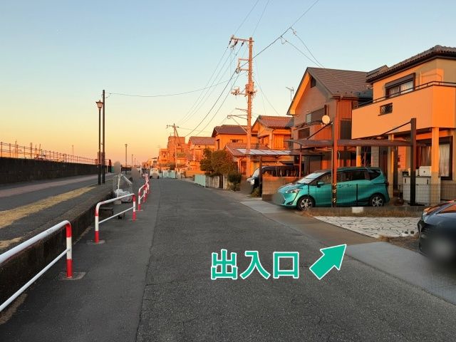 【右側】湊19☆個宅アキッパ駐車場の駐車場写真