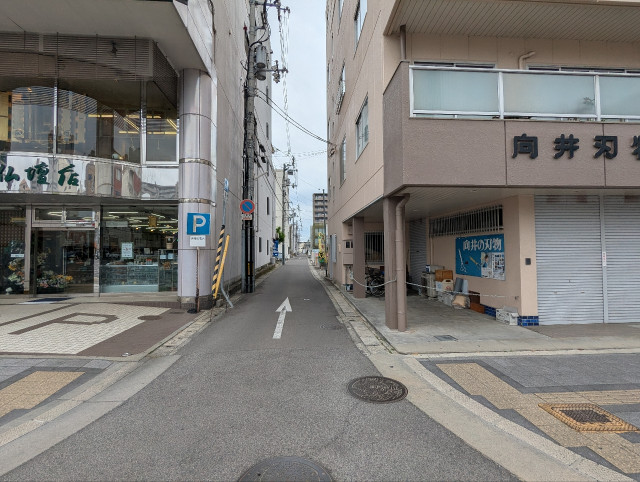 デイパーク塩飽町第1奥南側駐車場の駐車場写真