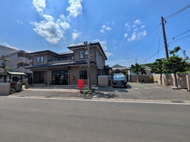 岡田米店×アキッパ駐車場の駐車場写真