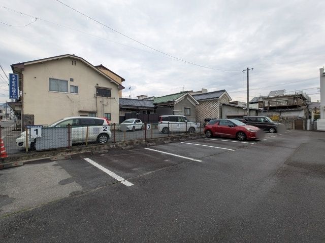 akippa S&M 本町3-5 駐車場の駐車場写真