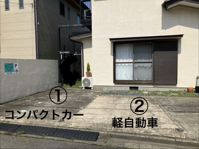 英宏小中学校前駐車場　の駐車場写真