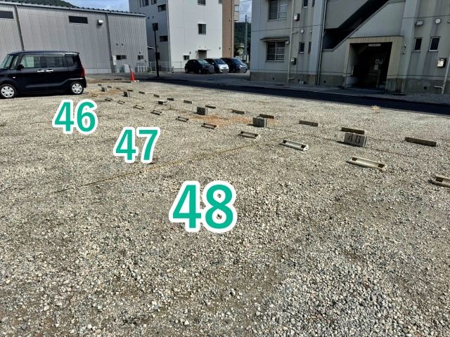 ビレッジハウス仁尾【W-497】※1号棟と2号棟の間付近の駐車場写真