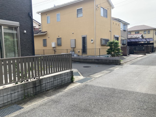 フレスポシティモール前田島５０番地駐車場の駐車場写真