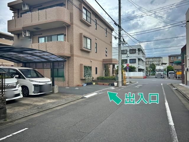 [f4f61]足立山南花畑2-45 アキッパ駐車場の駐車場写真