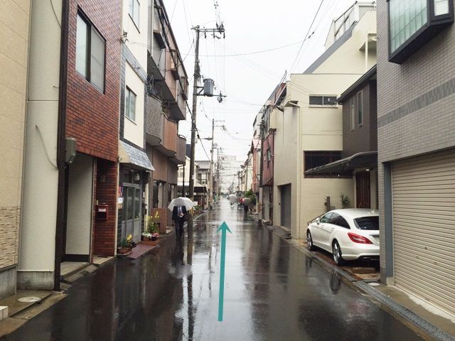 【道順4】道なりにお進みください。