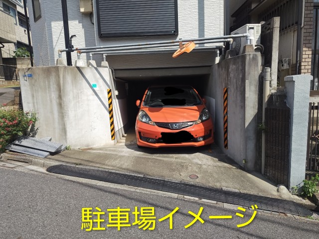 中台1-52-6 アキッパ屋根あり駐車場の駐車場写真