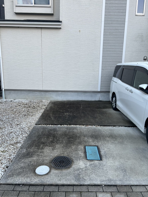 美園東1丁目S邸の駐車場写真