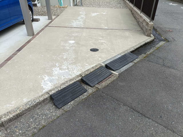 フナダ家駐車場の駐車場写真