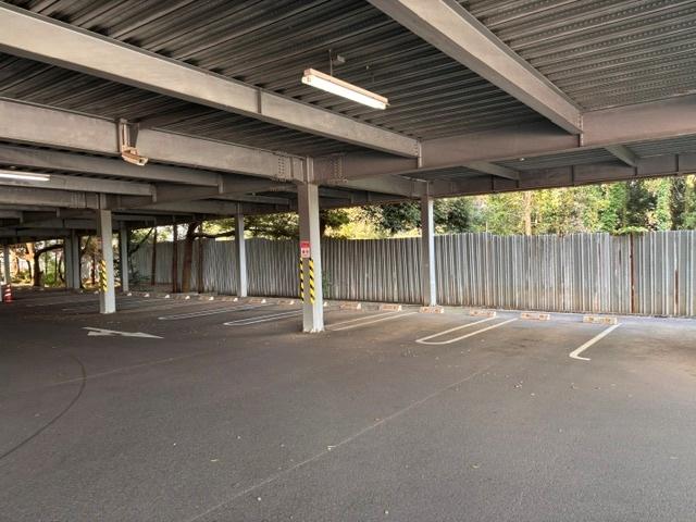トワーズ藤沢店駐車場の駐車場写真