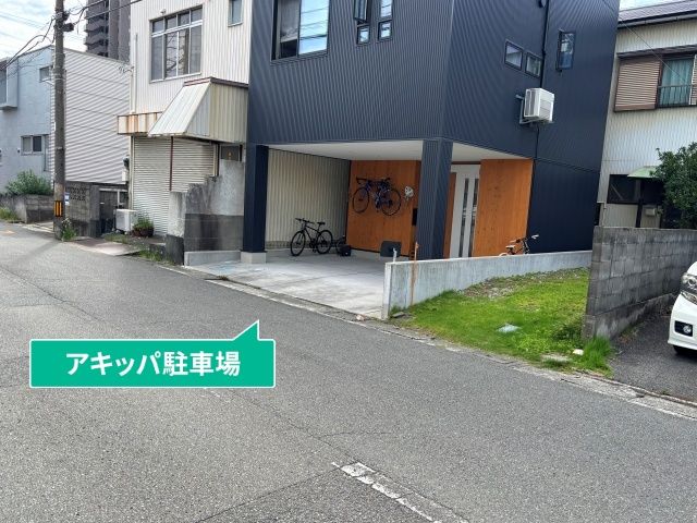 中前川町5丁目 駐車場の駐車場写真