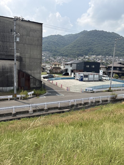 広島県福山市水呑町三新田の駐車場写真