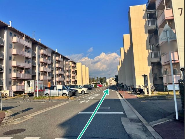 堺高松 団地駐車場(4号棟付近)の駐車場写真