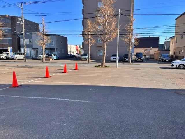 東区北20条東13丁目駐車場の駐車場写真